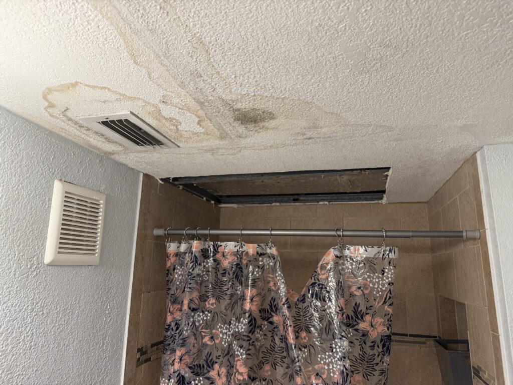 20260112_143055391_iOS Water Damage